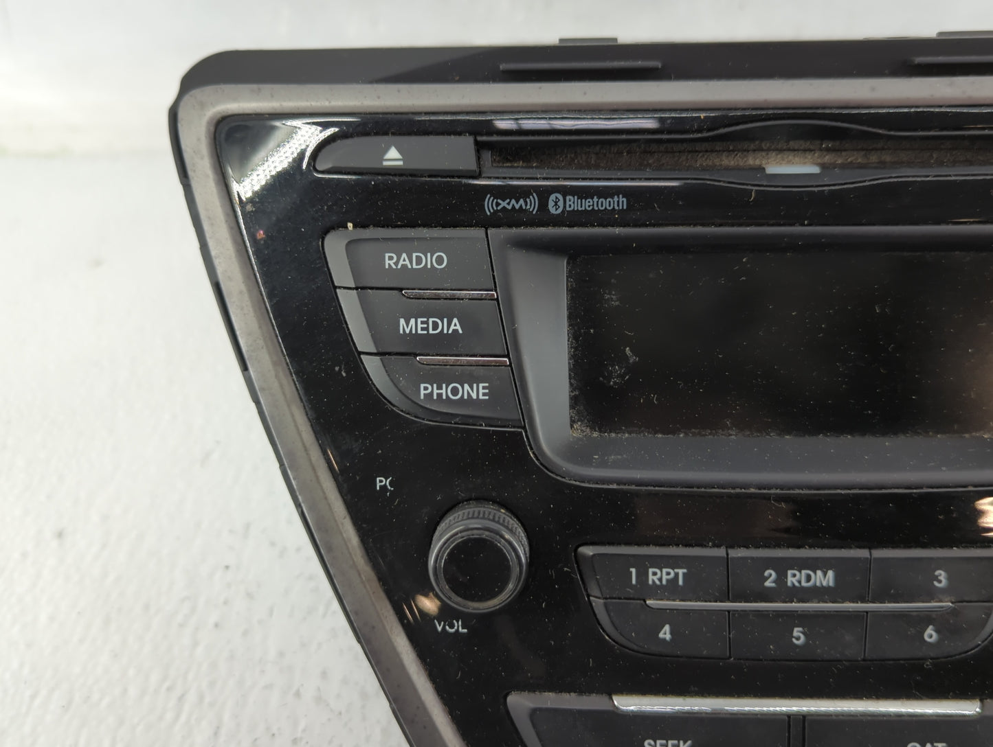 2013-2013 Hyundai Elantra Am Fm Cd Player Radio Receiver - Oemusedautoparts1.com