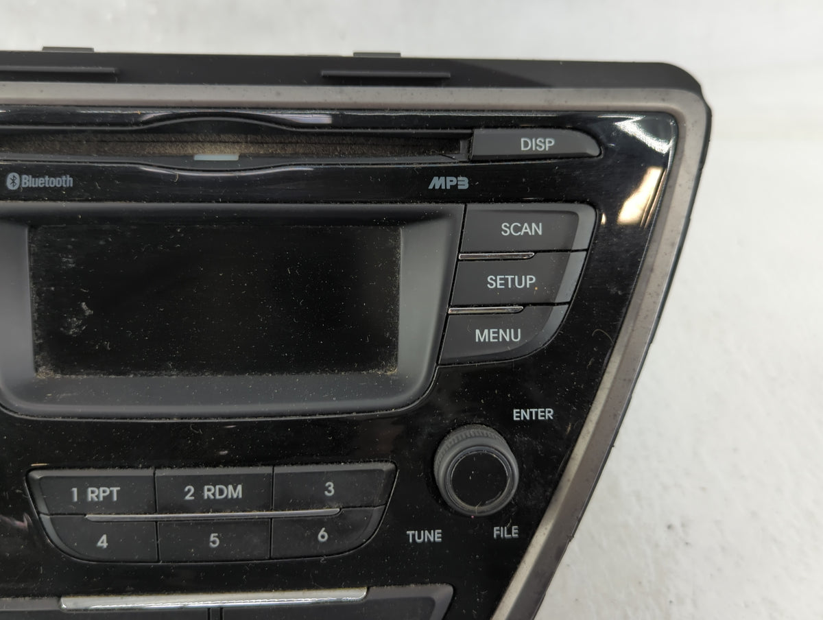 2013-2013 Hyundai Elantra Am Fm Cd Player Radio Receiver 637748 - Oemusedautoparts1.com
