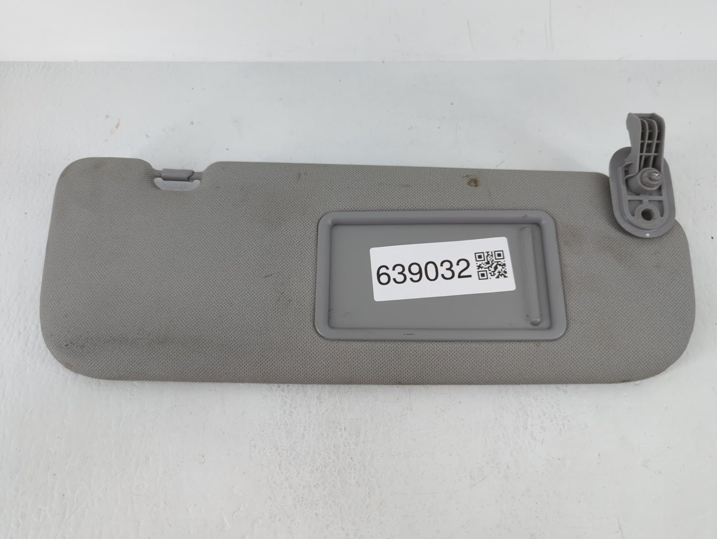 2011-2013 Hyundai Elantra Sun Visor Shade Replacement Passenger Right Mirror Fits Fits 2011 2012 2013 OEM Used Auto Parts - 