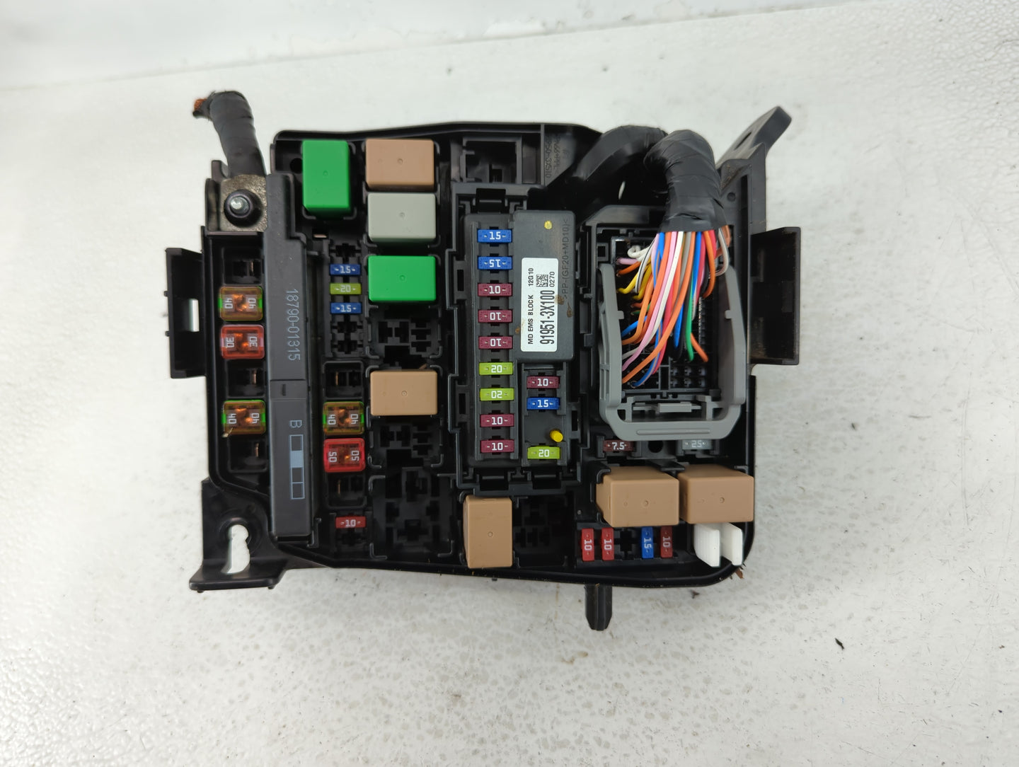 2011-2013 Hyundai Elantra Fusebox Fuse Box Panel Relay Module P/N:91205 3X214 Fits Fits 2011 2012 2013 OEM Used Auto Parts -