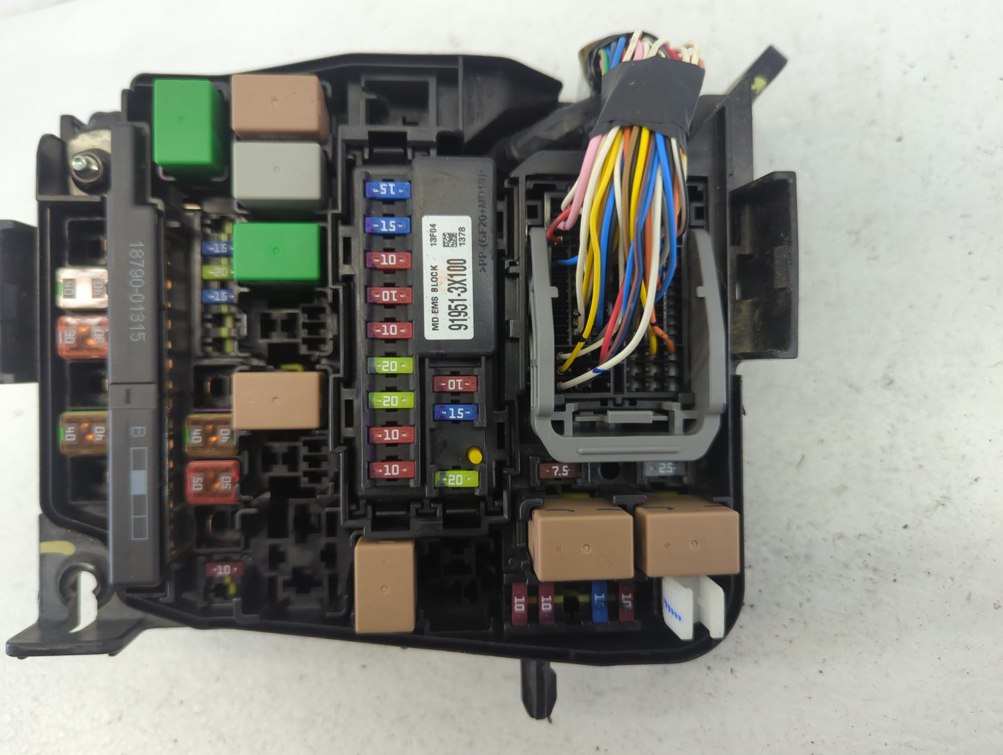 2011-2013 Hyundai Elantra Fusebox Fuse Box Panel Relay Module P/N:91950-3X711 Fits Fits 2011 2012 2013 OEM Used Auto Parts -