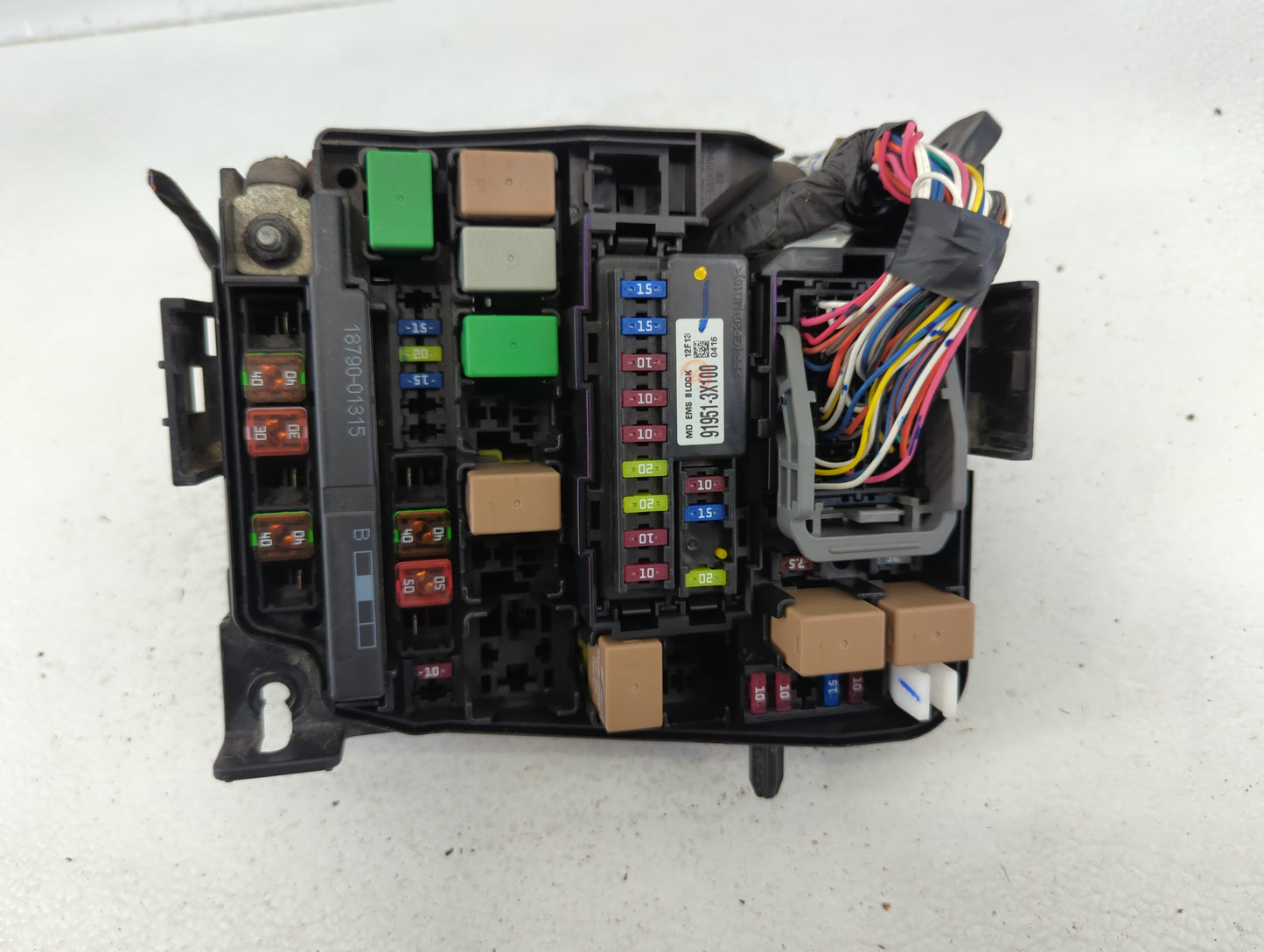 2011-2013 Hyundai Elantra Fusebox Fuse Box Panel Relay Module P/N:1205300323 91950-3X510 Fits Fits 2011 2012 2013 OEM Used A