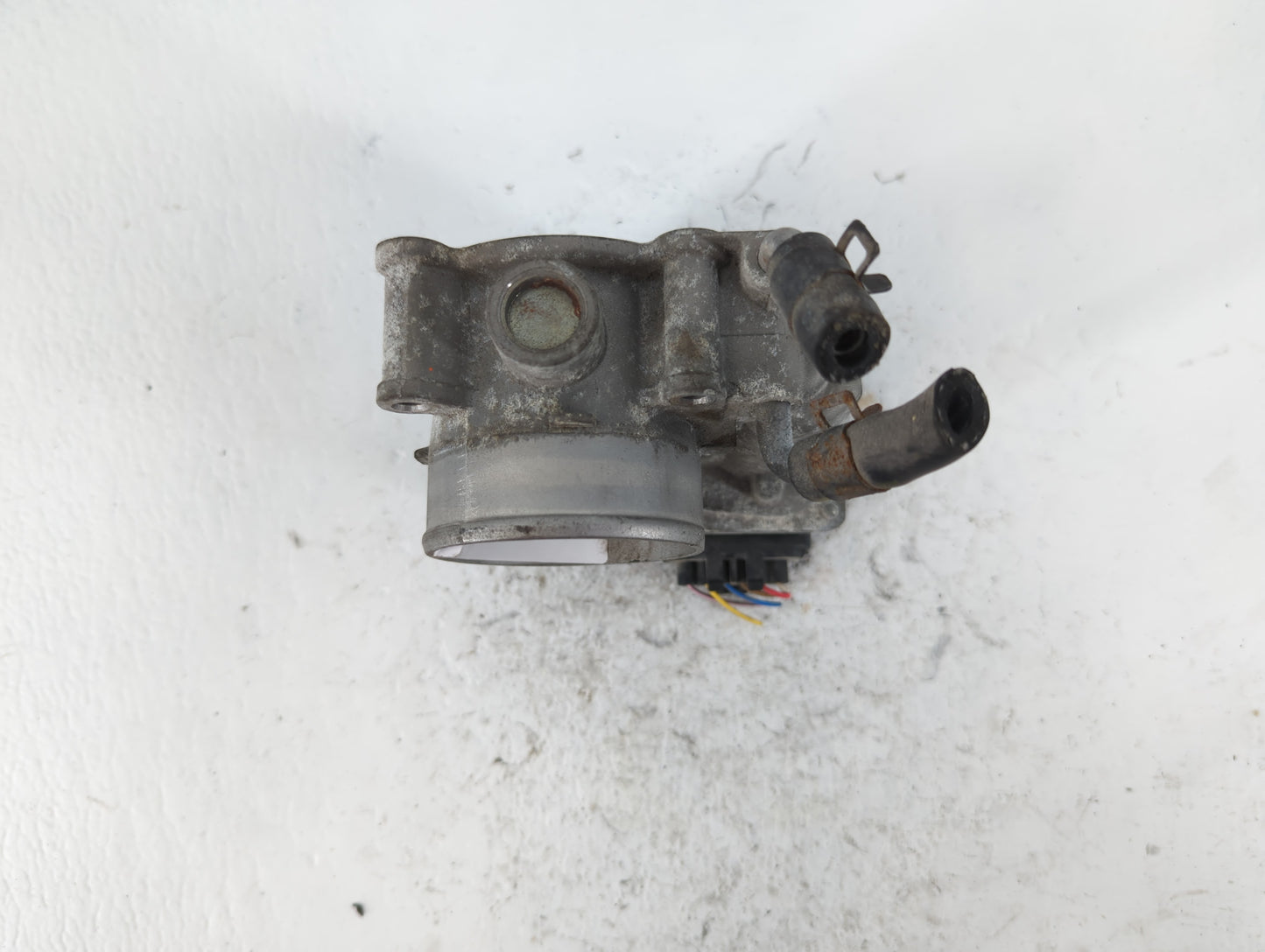 2011-2020 Hyundai Elantra Throttle Body P/N:35100-2E000 Fits Fits 2011 2012 2013 2014 2015 2016 2017 2018 2019 2020 2021 OEM