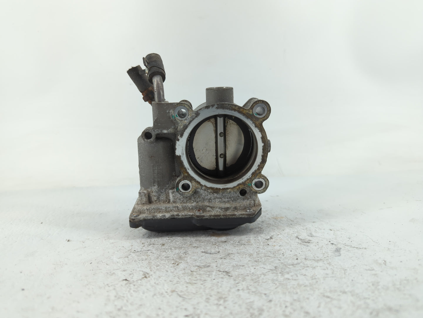 2011-2020 Hyundai Elantra Throttle Body P/N:35100-2E000 Fits Fits 2011 2012 2013 2014 2015 2016 2017 2018 2019 2020 2021 OEM