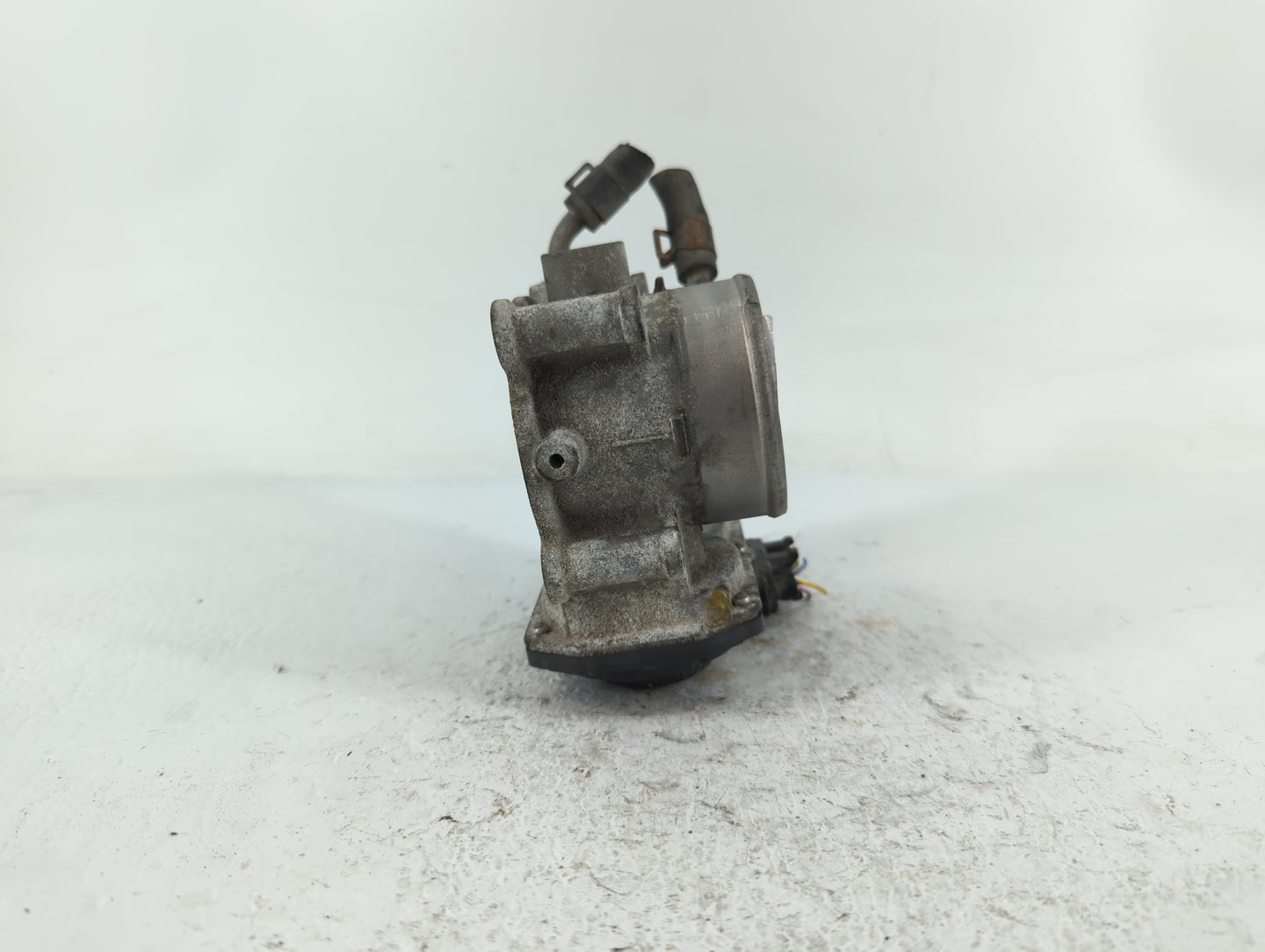 2011-2020 Hyundai Elantra Throttle Body P/N:35100-2E000 Fits Fits 2011 2012 2013 2014 2015 2016 2017 2018 2019 2020 2021 OEM