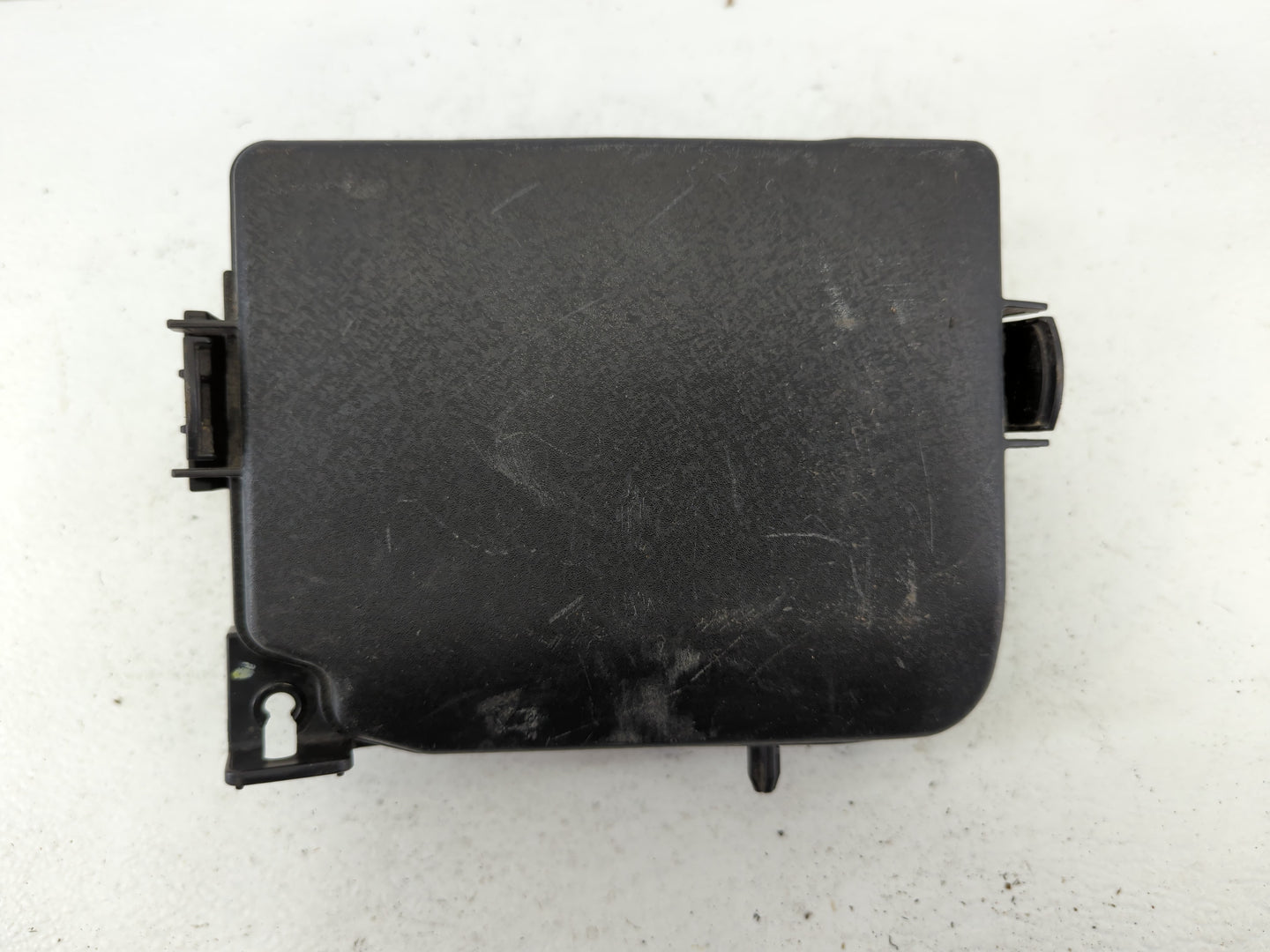2011-2013 Hyundai Elantra Fusebox Fuse Box Panel Relay Module P/N:91205 3X711 Fits Fits 2011 2012 2013 OEM Used Auto Parts -