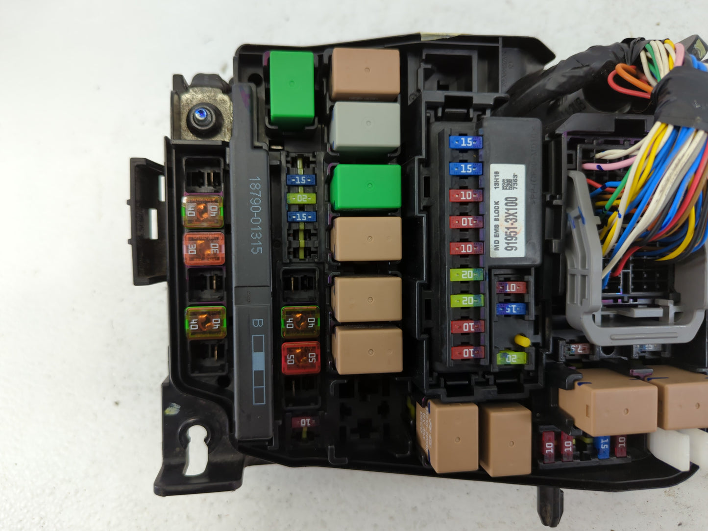 2011-2013 Hyundai Elantra Fusebox Fuse Box Panel Relay Module P/N:91205 3X711 Fits Fits 2011 2012 2013 OEM Used Auto Parts -