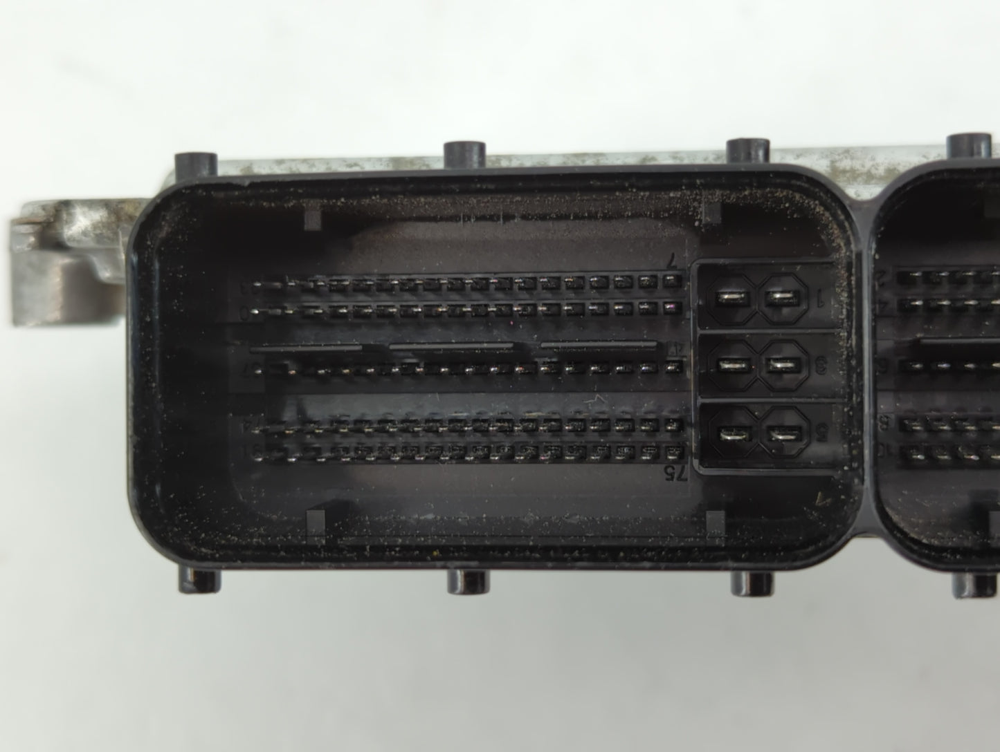 2011-2013 Hyundai Elantra PCM Engine Control Computer ECU ECM PCU OEM P/N:39103-2EMB3 39102-2EMB3 Fits Fits 2011 2012 2013 O