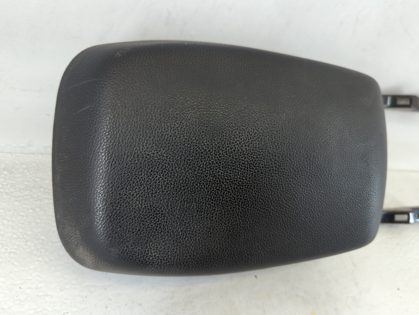 2013 Hyundai Elantra Center Console Armrest Cover Lid Black - Oemusedautoparts1.com