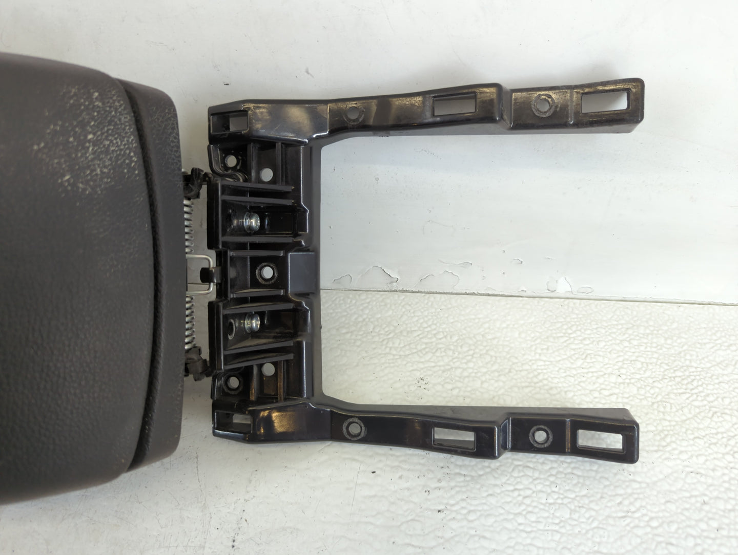 2013 Hyundai Elantra Center Console Armrest Cover Lid Black - Oemusedautoparts1.com