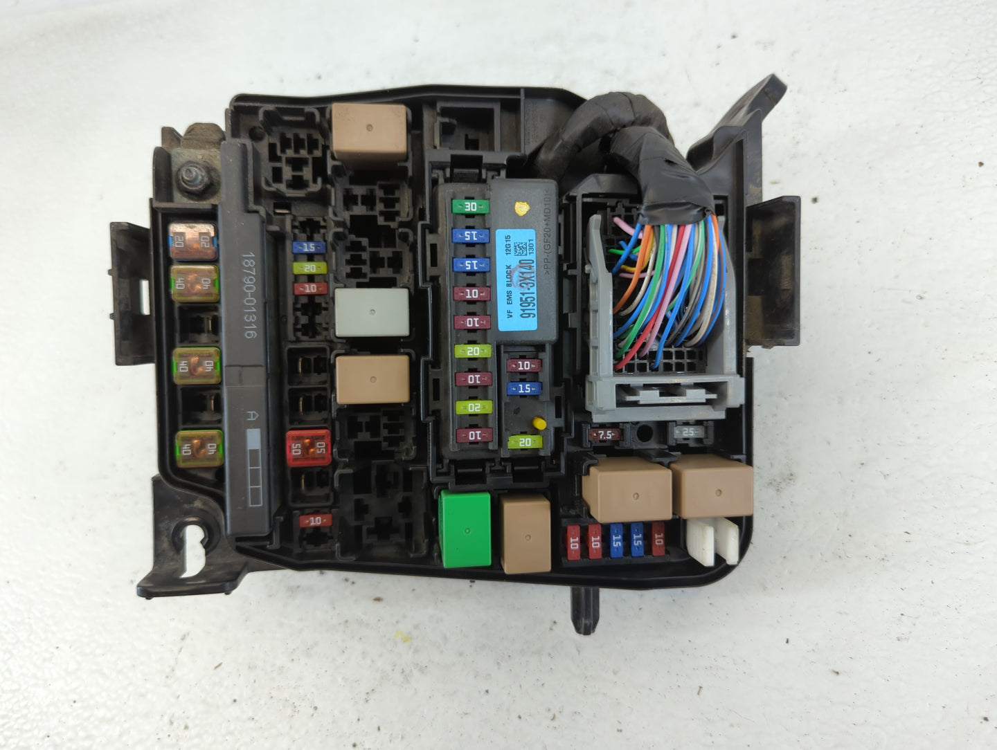 2011-2013 Hyundai Elantra Fusebox Fuse Box Panel Relay Module P/N:91238 A5022 Fits Fits 2011 2012 2013 OEM Used Auto Parts -