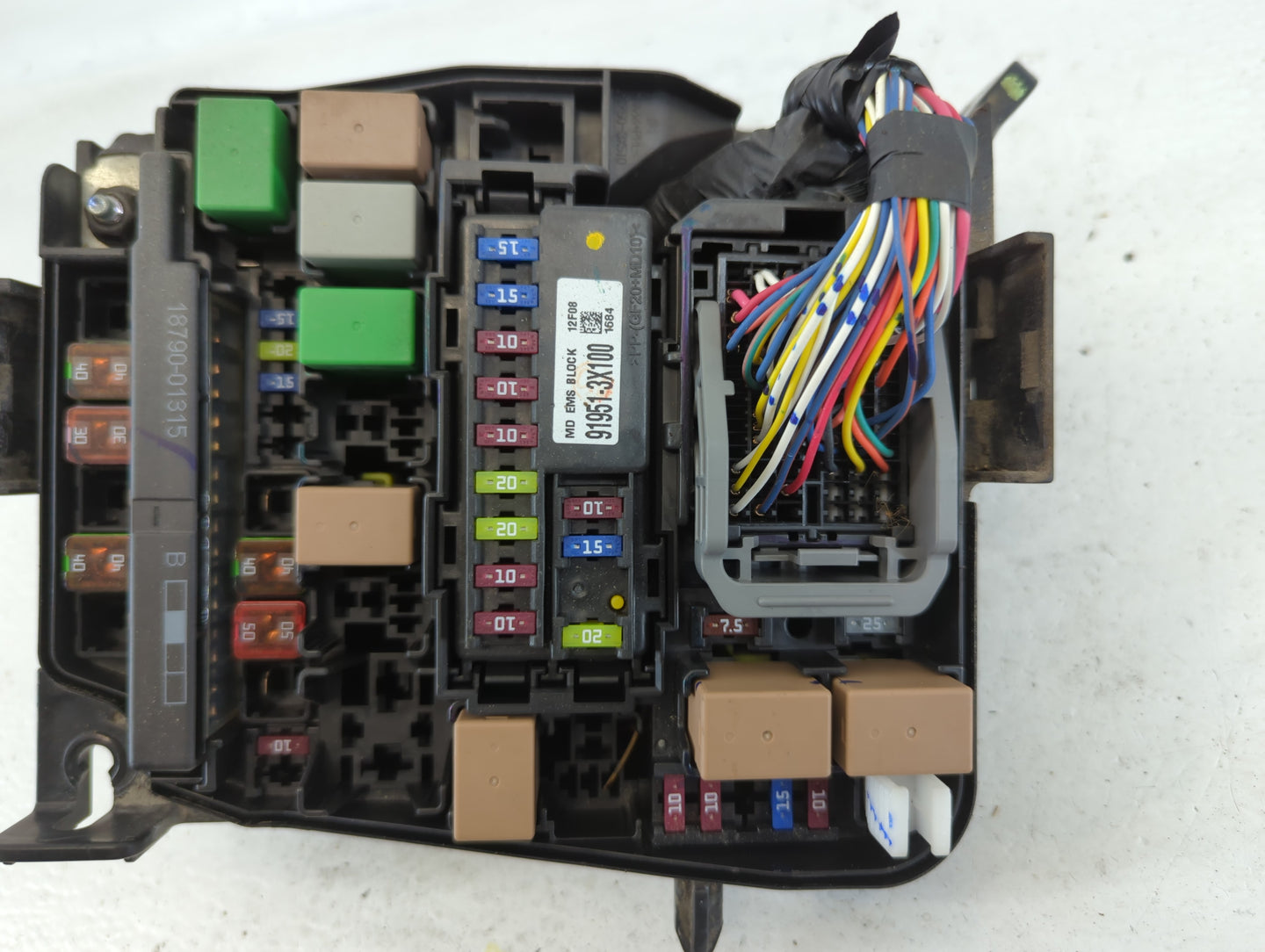 2011-2013 Hyundai Elantra Fusebox Fuse Box Panel Relay Module P/N:1205301948 91950-3X510 Fits Fits 2011 2012 2013 OEM Used A