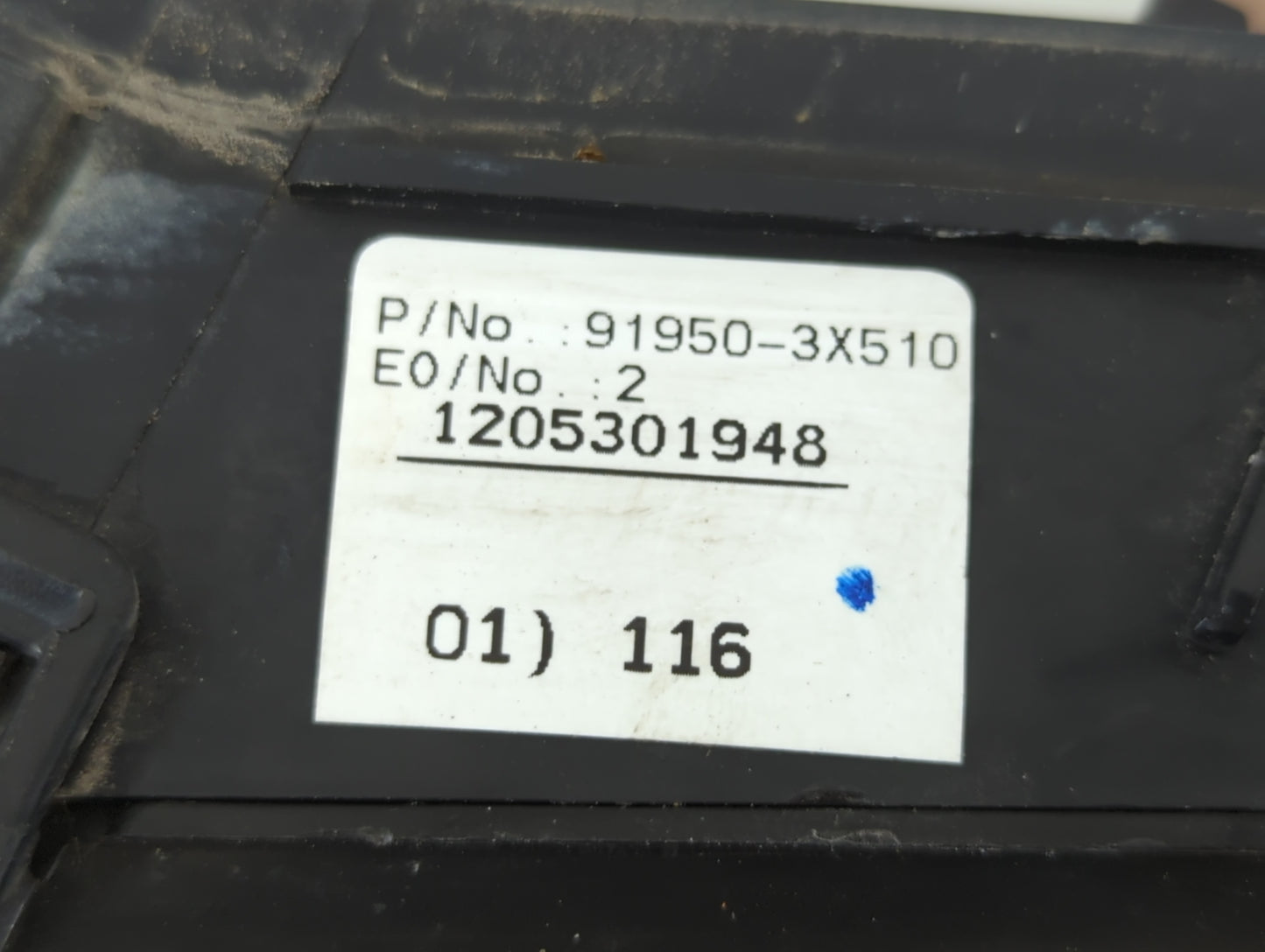 2011-2013 Hyundai Elantra Fusebox Fuse Box Panel Relay Module P/N:1205301948 91950-3X510 Fits Fits 2011 2012 2013 OEM Used A