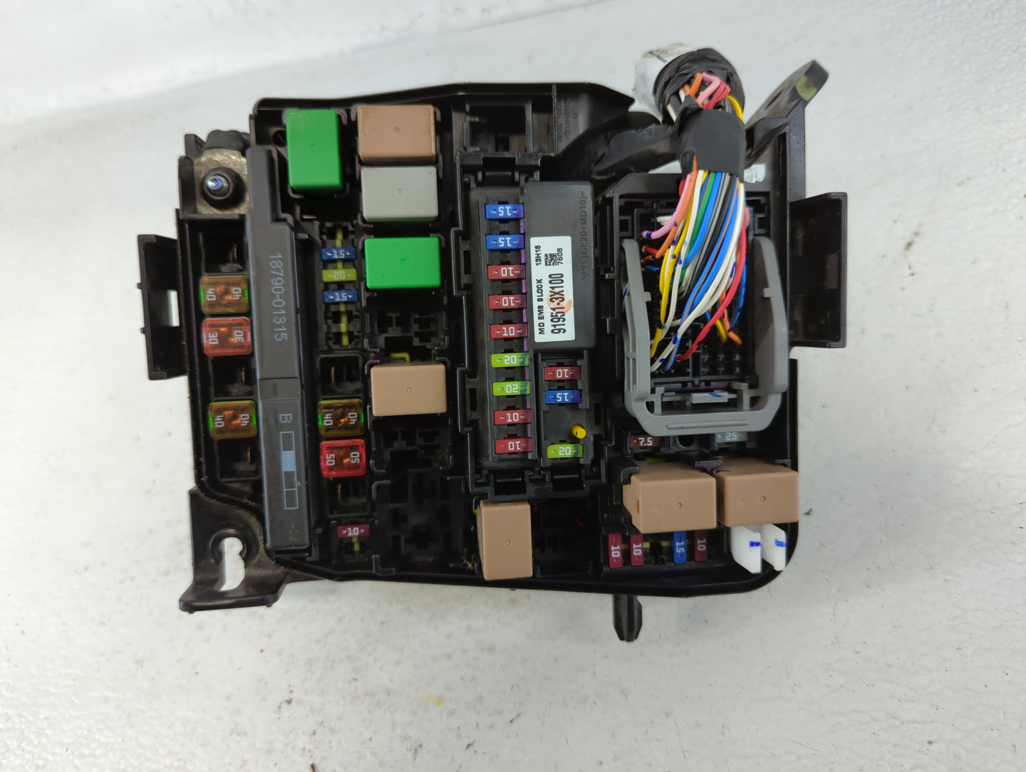 2011-2013 Hyundai Elantra Fusebox Fuse Box Panel Relay Module P/N:91950-3X711 Fits Fits 2011 2012 2013 OEM Used Auto Parts -