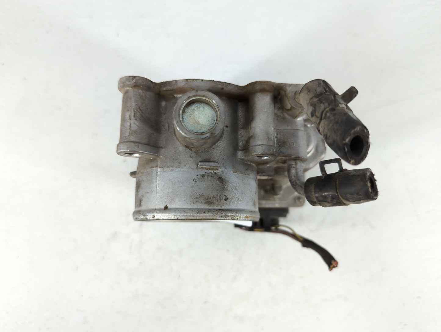 2011-2020 Hyundai Elantra Throttle Body P/N:35100-2E000 Fits Fits 2011 2012 2013 2014 2015 2016 2017 2018 2019 2020 2021 OEM