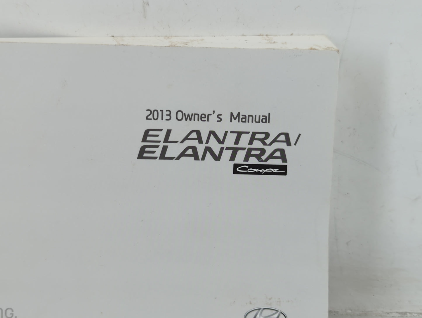 2013 Hyundai Elantra Owners Manual Book Guide P/N:A3X0-EU25D OEM Used Auto Parts - Oemusedautoparts1.com