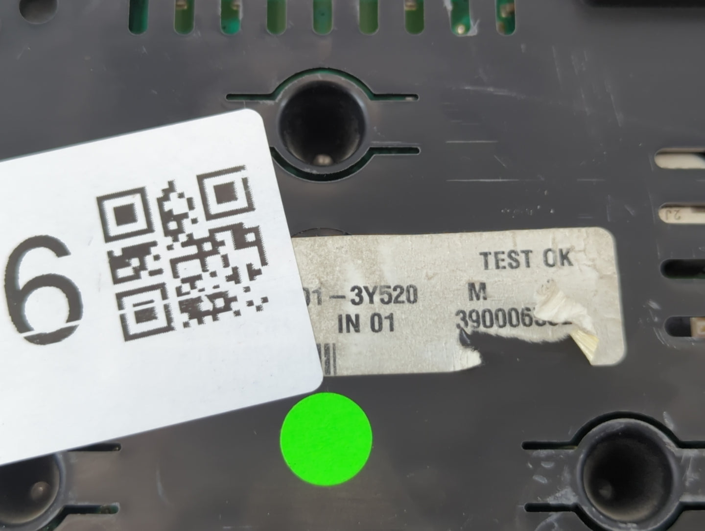 2013 Hyundai Elantra Instrument Cluster Speedometer Gauges P/N:94001-3Y520 Fits OEM Used Auto Parts - Oemusedautoparts1.com
