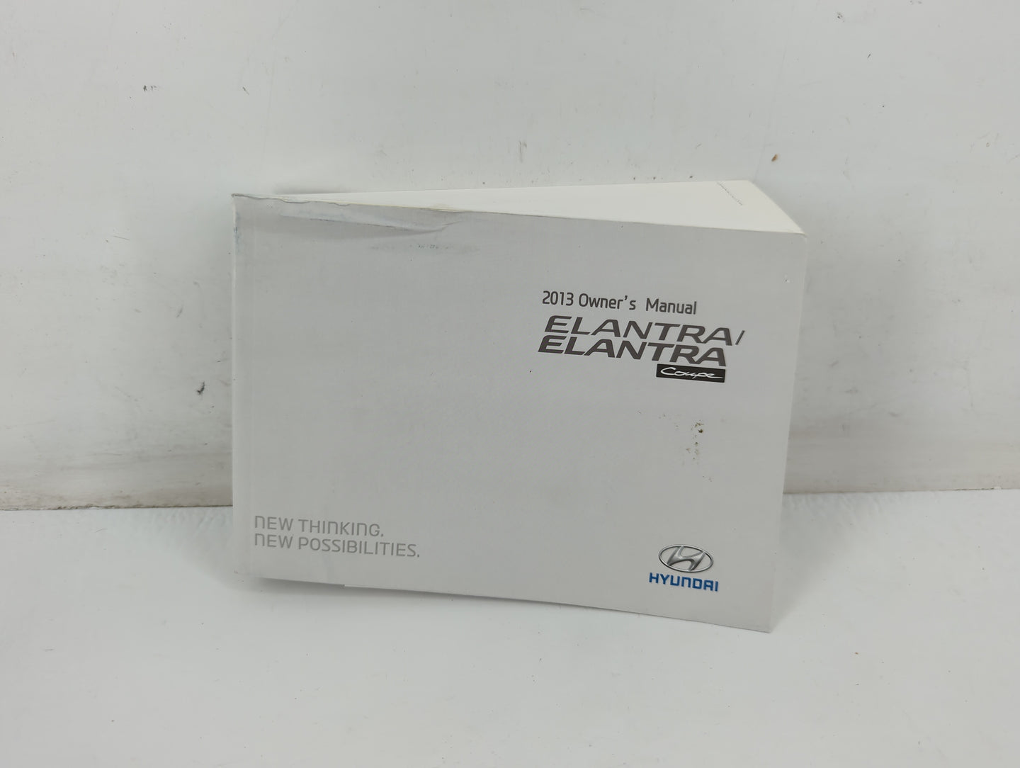 2013 Hyundai Elantra Owners Manual Book Guide P/N:A3X0-EC32G OEM Used Auto Parts - Oemusedautoparts1.com