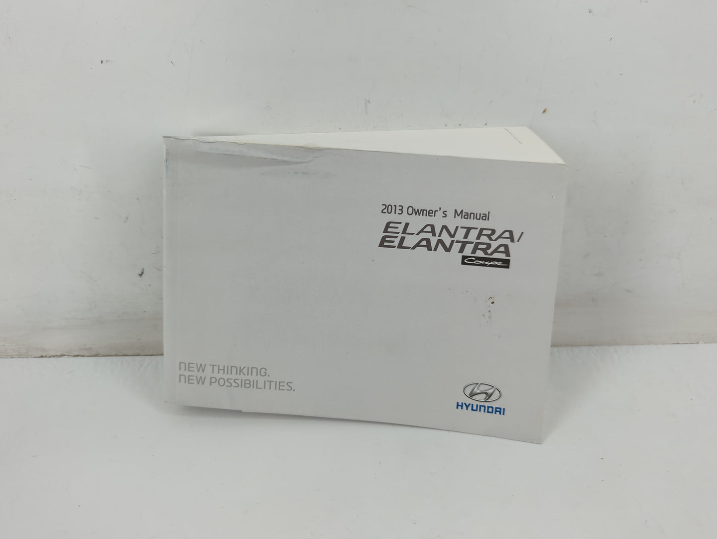 2013 Hyundai Elantra Owners Manual Book Guide P/N:A3X0-EC32G OEM Used Auto Parts - Oemusedautoparts1.com