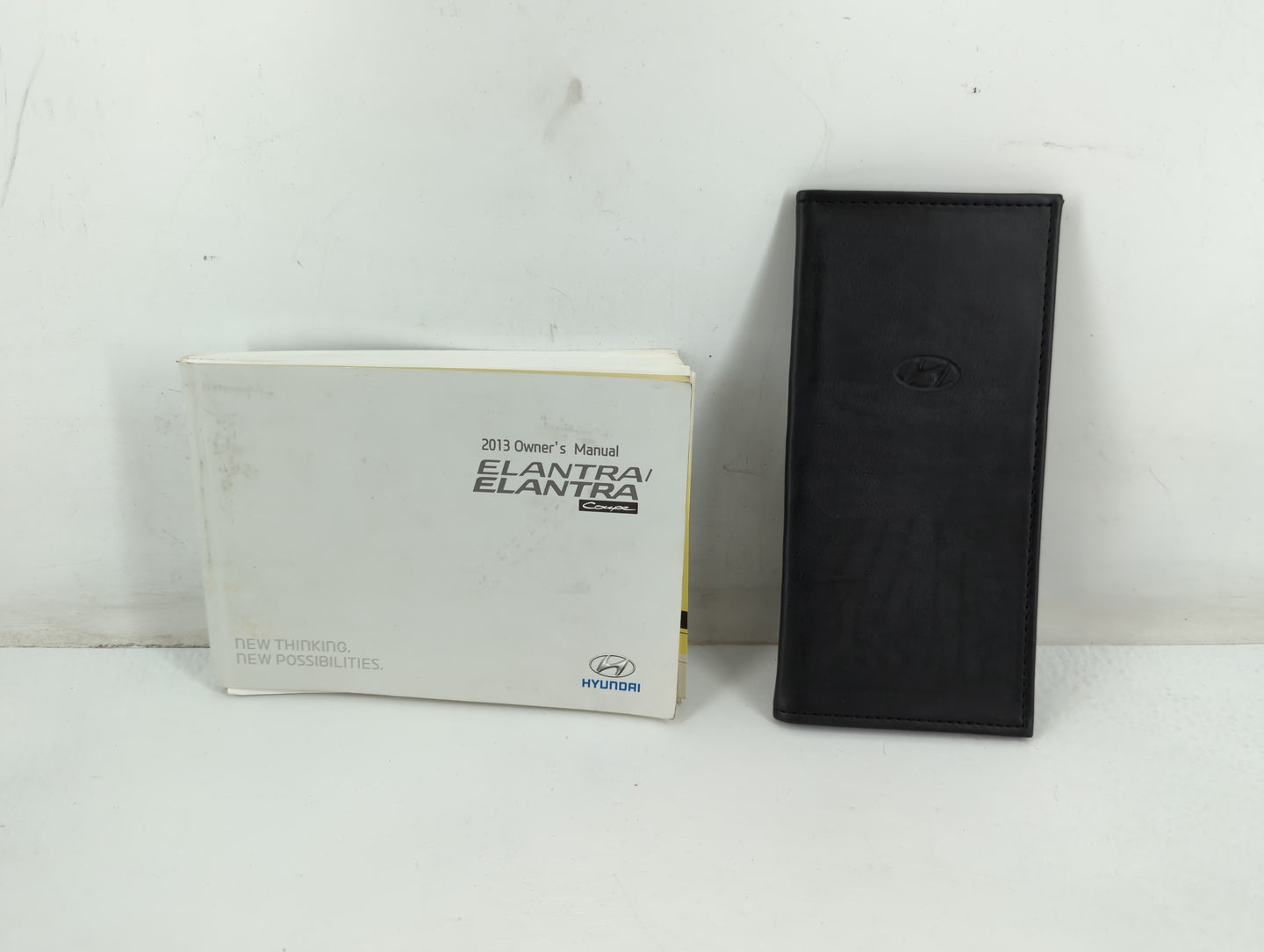 2013 Hyundai Elantra Owners Manual Book Guide P/N:A3X0-EU2NJ OEM Used Auto Parts - Oemusedautoparts1.com