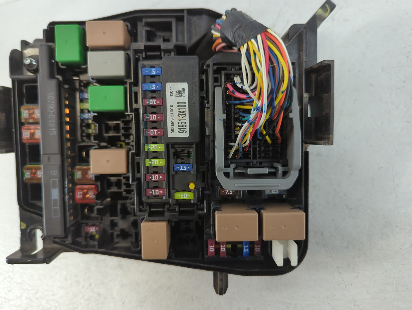 2011-2013 Hyundai Elantra Fusebox Fuse Box Panel Relay Module P/N:91950-3X711 Fits Fits 2011 2012 2013 OEM Used Auto Parts -