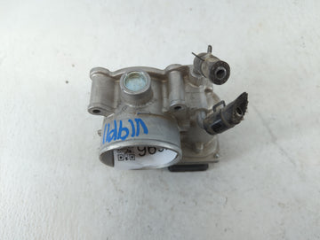 2011-2020 Hyundai Elantra Throttle Body P/N:35100-2E000 Fits Fits 2011 2012 2013 2014 2015 2016 2017 2018 2019 2020 2021 OEM Used Auto Parts