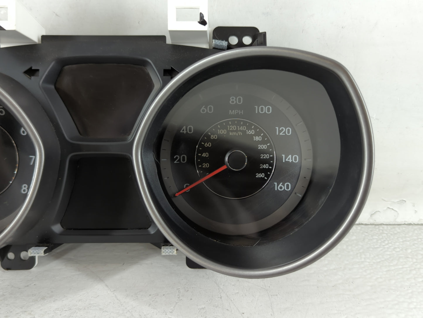 2013 Hyundai Elantra Instrument Cluster Speedometer Gauges P/N:94001-3Y520 Fits OEM Used Auto Parts - Oemusedautoparts1.com