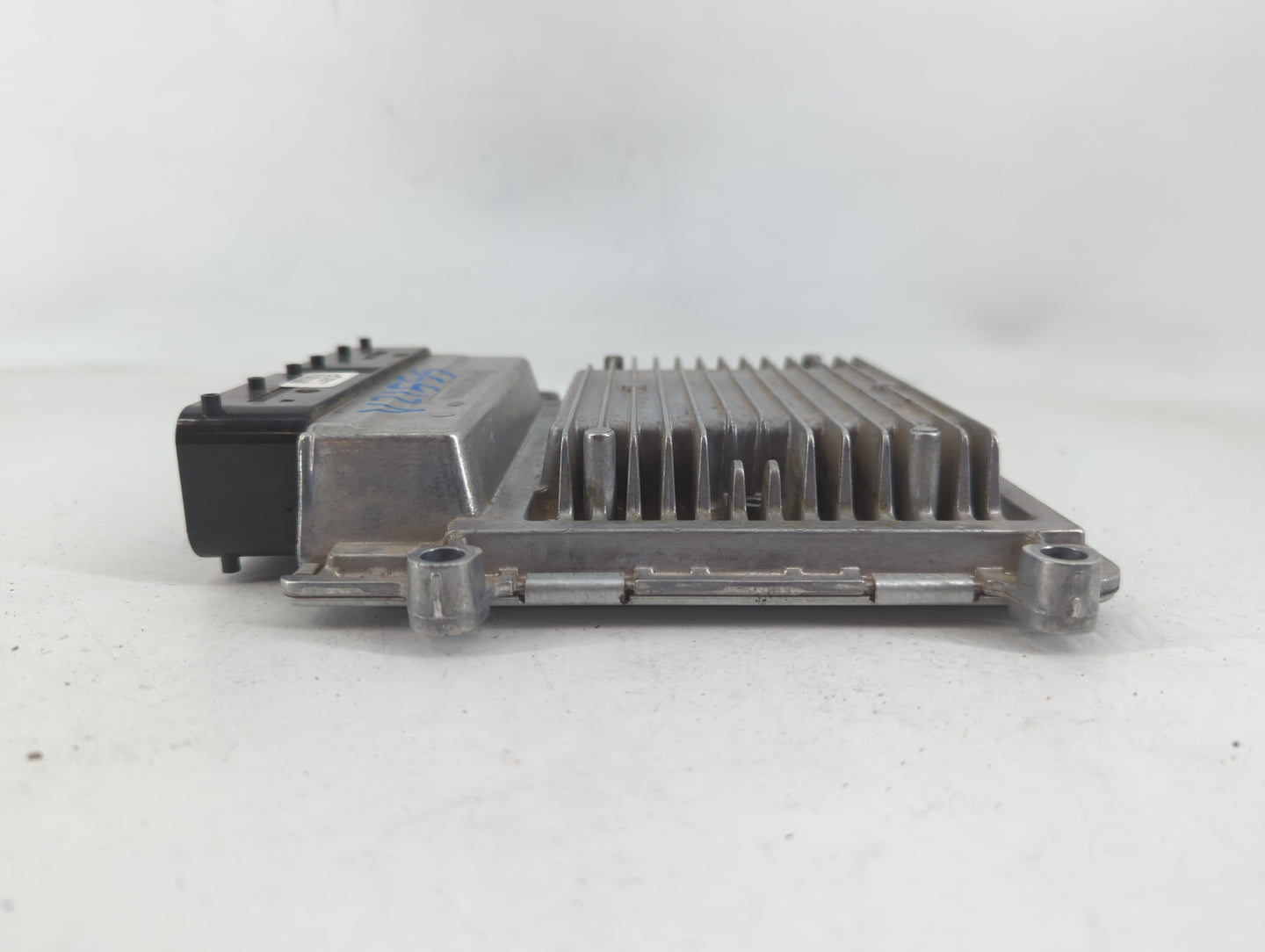 2011-2013 Hyundai Elantra PCM Engine Control Computer ECU ECM PCU OEM P/N:39103-2EMB3 39102-2EMB3 Fits Fits 2011 2012 2013 O