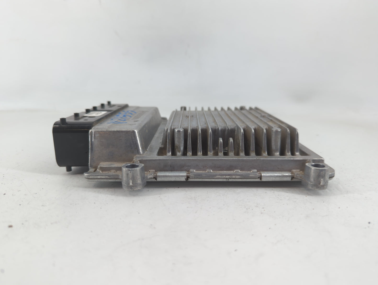2011-2013 Hyundai Elantra PCM Engine Control Computer ECU ECM PCU OEM P/N:39103-2EMB3 39102-2EMB3 Fits Fits 2011 2012 2013 O