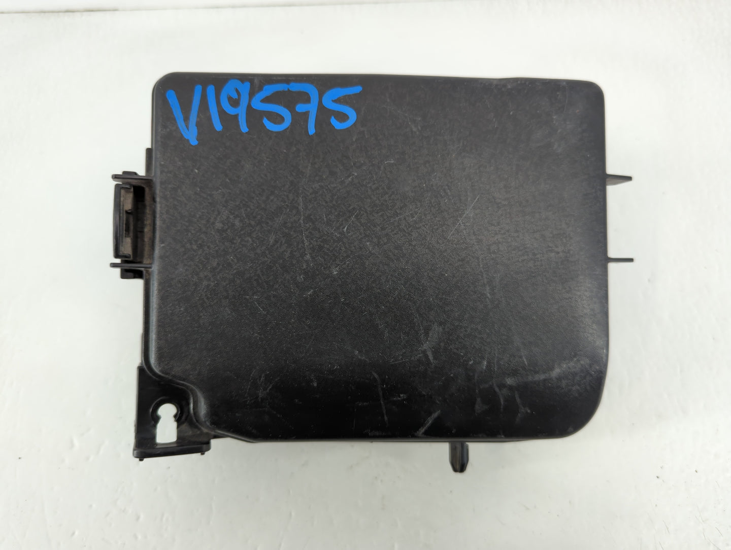 2011-2013 Hyundai Elantra Fusebox Fuse Box Panel Relay Module P/N:91950-3X711 Fits Fits 2011 2012 2013 OEM Used Auto Parts -