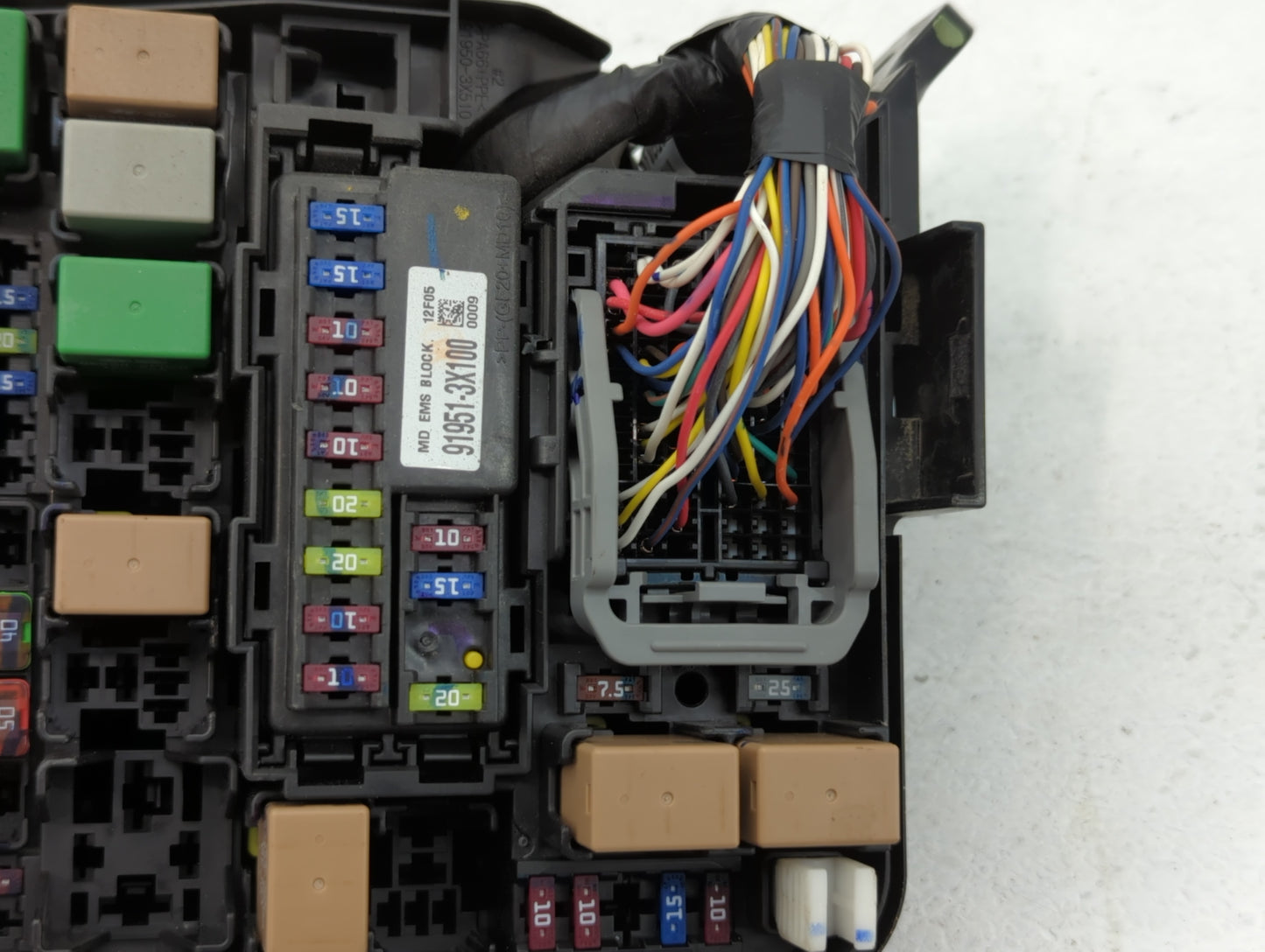 2011-2013 Hyundai Elantra Fusebox Fuse Box Panel Relay Module P/N:VS912003Y074UA Fits Fits 2011 2012 2013 OEM Used Auto Part