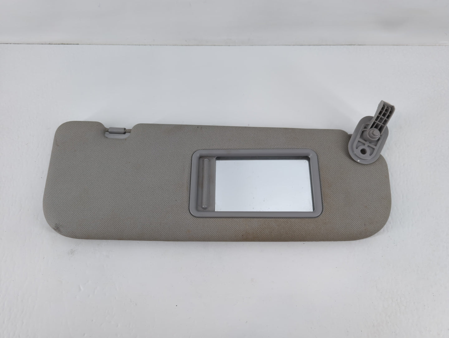 2011-2013 Hyundai Elantra Sun Visor Shade Replacement Passenger Right Mirror Fits Fits 2011 2012 2013 OEM Used Auto Parts - 
