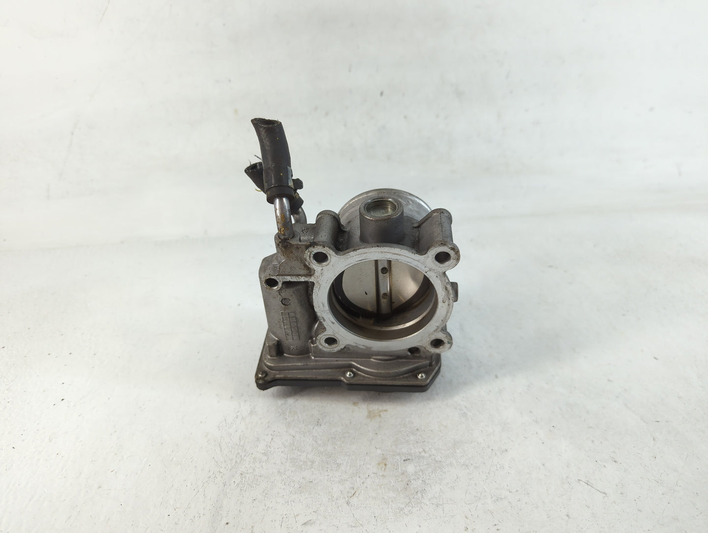 2011-2020 Hyundai Elantra Throttle Body P/N:35100-2E000 Fits Fits 2011 2012 2013 2014 2015 2016 2017 2018 2019 2020 2021 OEM
