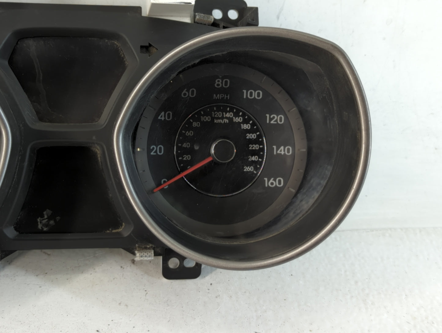 2013 Hyundai Elantra Instrument Cluster Speedometer Gauges Fits OEM Used Auto Parts - Oemusedautoparts1.com