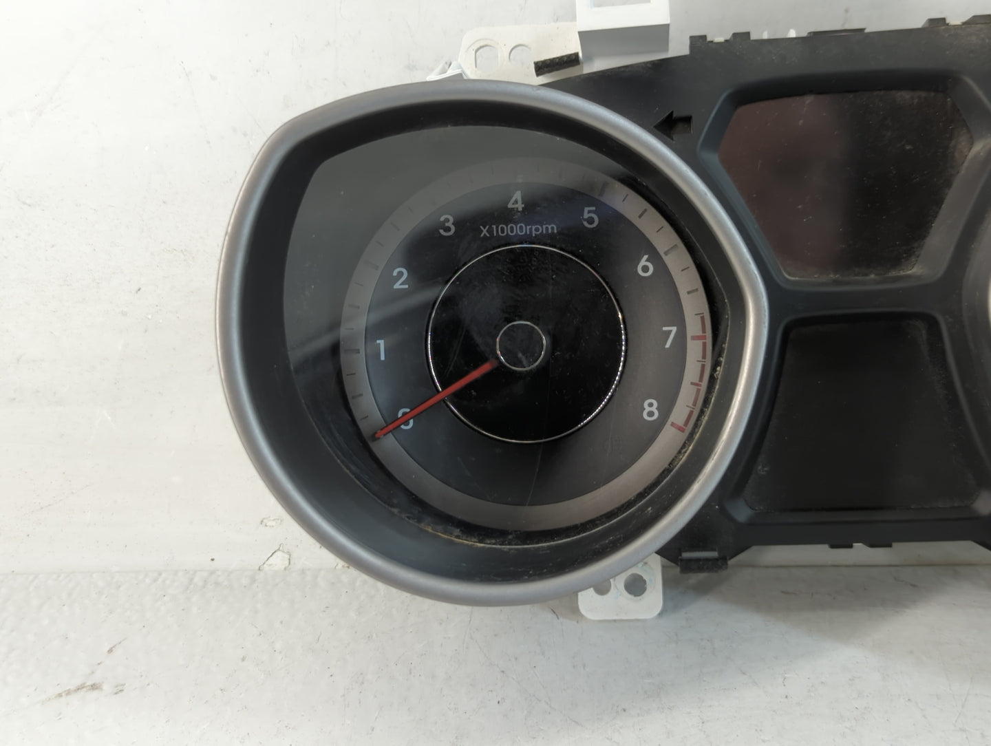 2013 Hyundai Elantra Instrument Cluster Speedometer Gauges P/N:94001-3X275 CC46 B Fits OEM Used Auto Parts - Oemusedautopart