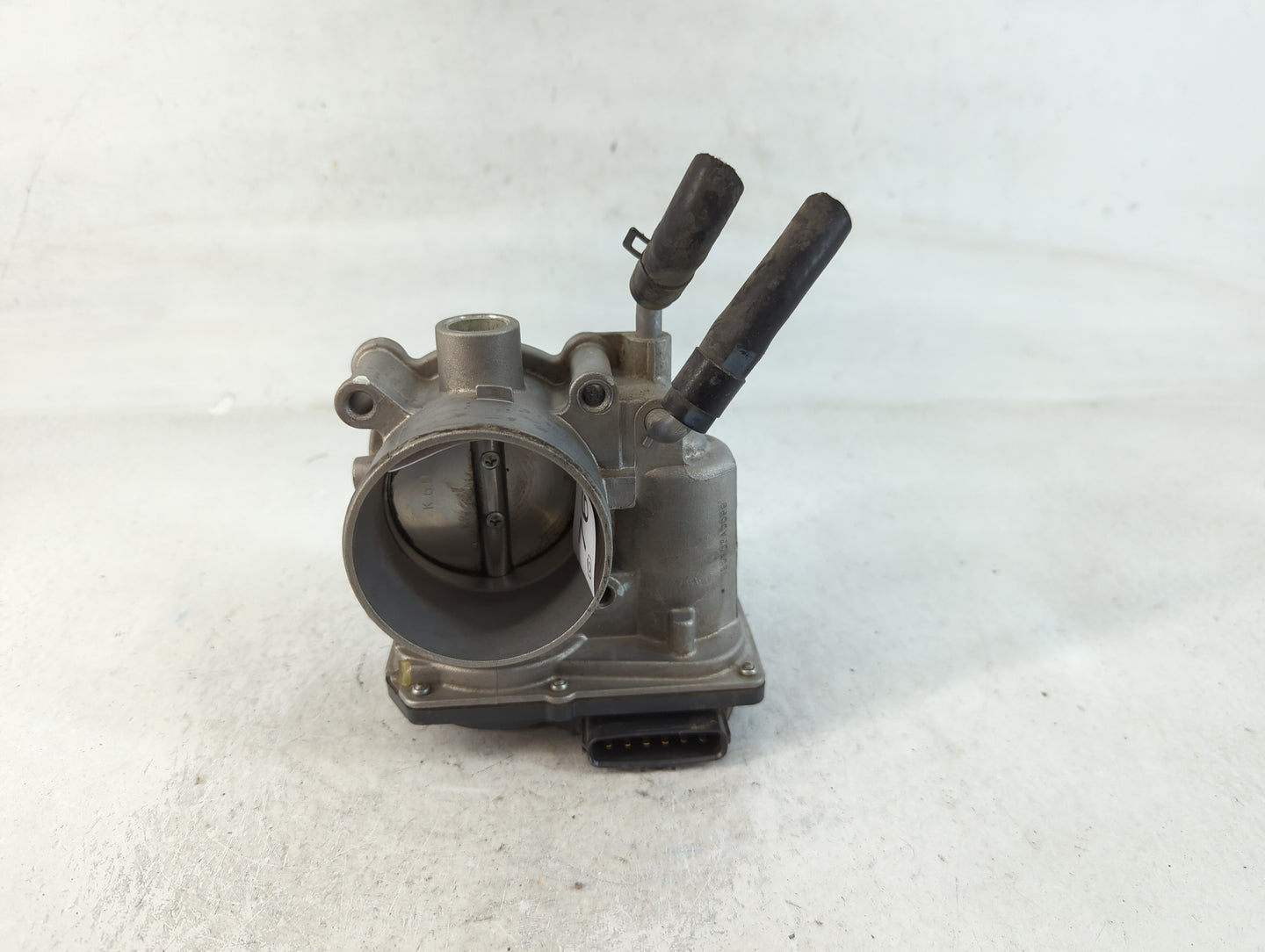 2011-2020 Hyundai Elantra Throttle Body P/N:35100-2E000 Fits Fits 2011 2012 2013 2014 2015 2016 2017 2018 2019 2020 2021 OEM