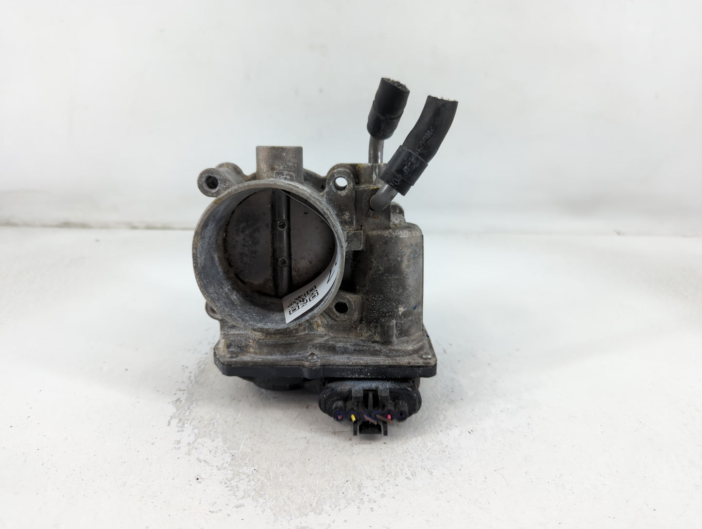 2013 Hyundai Elantra Throttle Body P/N:35100-2E000 Fits OEM Used Auto Parts - Oemusedautoparts1.com