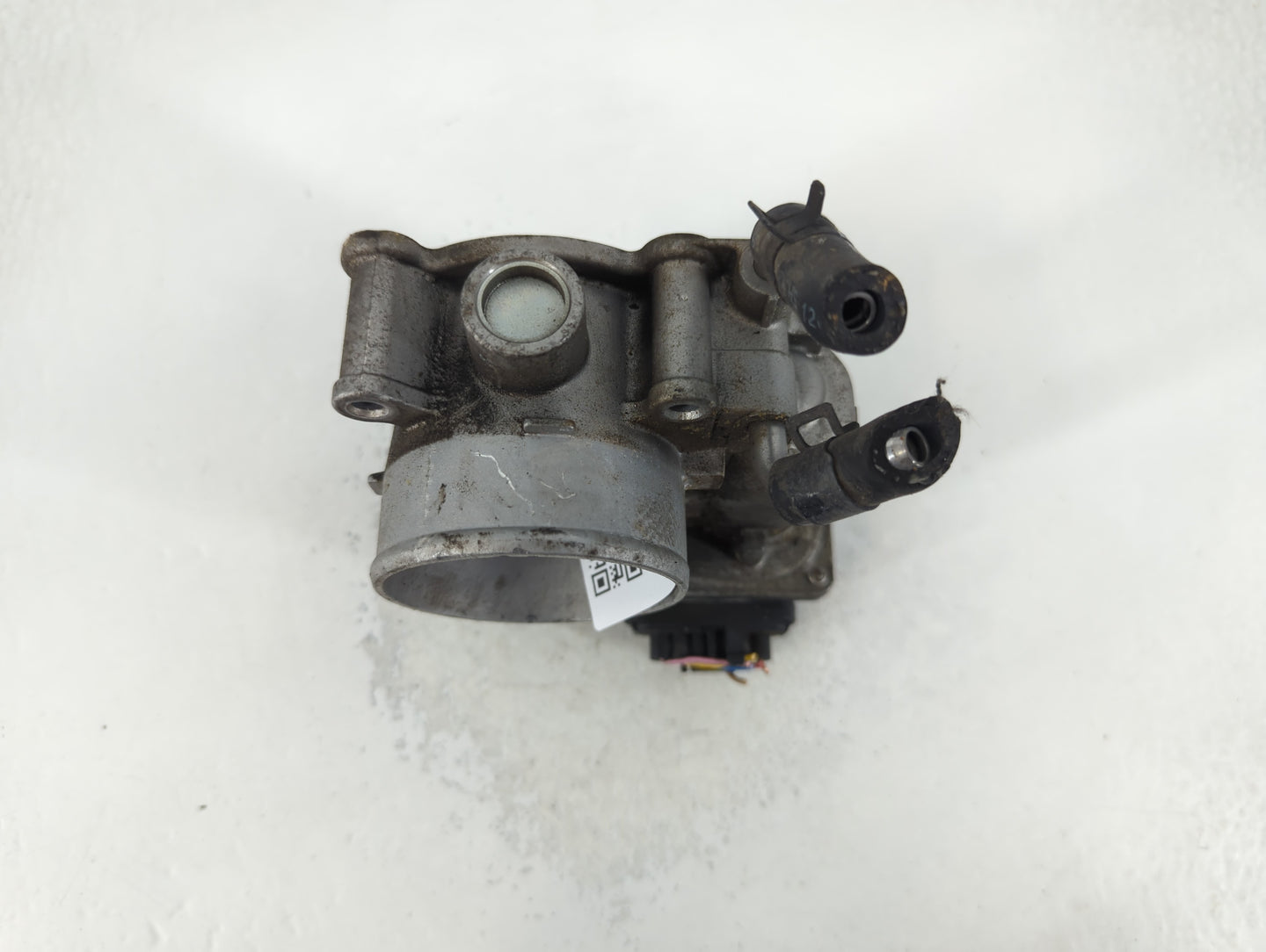 2013-2014 Hyundai Elantra Throttle Body P/N:35100-2E000 Fits Fits 2012 2013 2014 2015 2016 2018 2019 2020 2021 OEM Used Auto