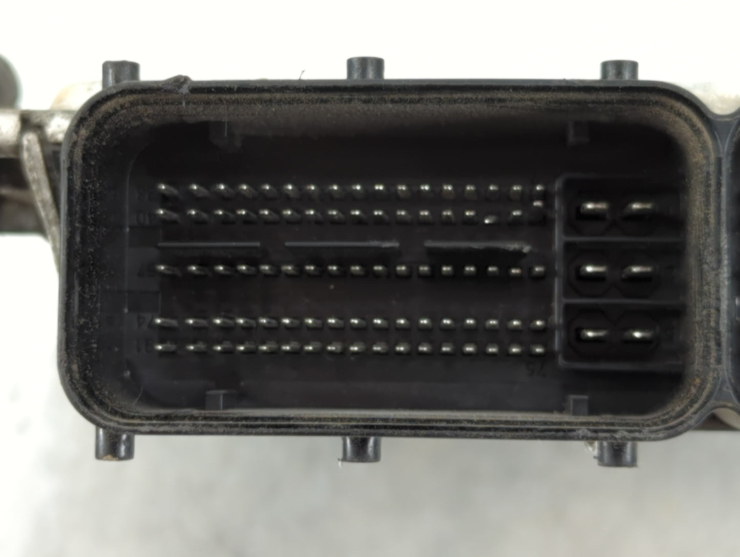 2011-2013 Hyundai Elantra PCM Engine Control Computer ECU ECM PCU OEM P/N:39103-2EMB3 39102-2EMB3 Fits Fits 2011 2012 2013 O