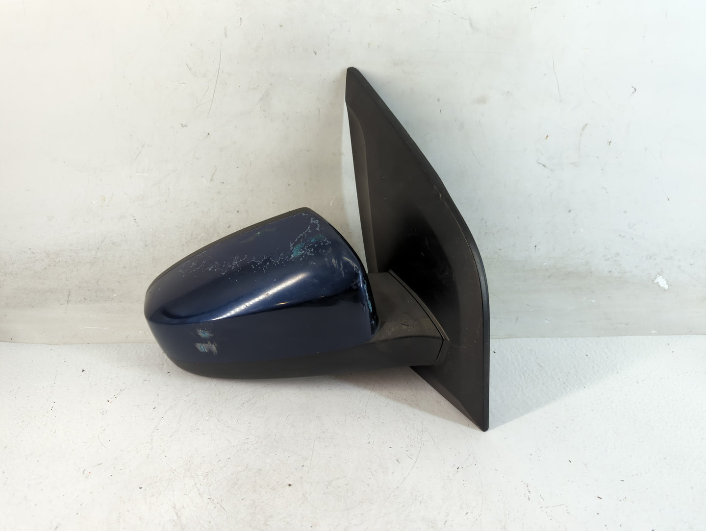 2013-2014 Hyundai Elantra Passenger Right Side View Manual Door Mirror - Oemusedautoparts1.com
