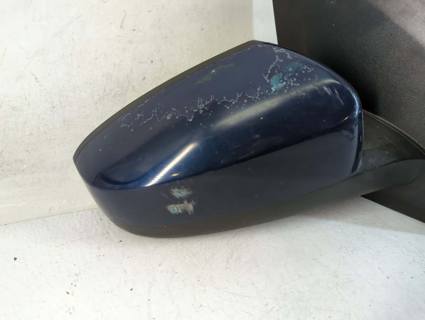 2013-2014 Hyundai Elantra Passenger Right Side View Manual Door Mirror - Oemusedautoparts1.com