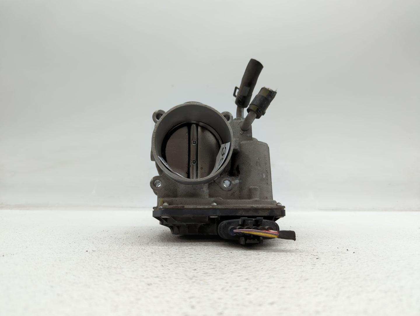 2013 Hyundai Elantra Coupe Throttle Body P/N:35100-2E000 1302150124, 35100-2E710 Fits Fits 2011 2012 2014 2015 2016 2017 201