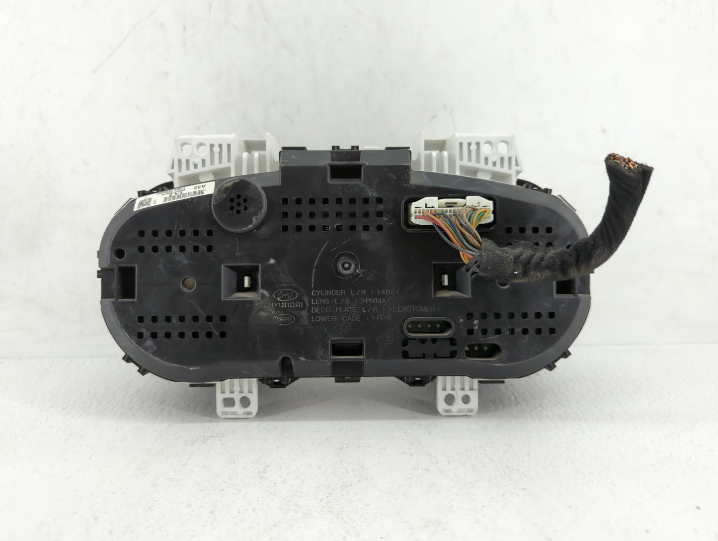 2013 Hyundai Elantra Coupe Instrument Cluster Speedometer Gauges P/N:94001-3X610 Fits OEM Used Auto Parts - Oemusedautoparts