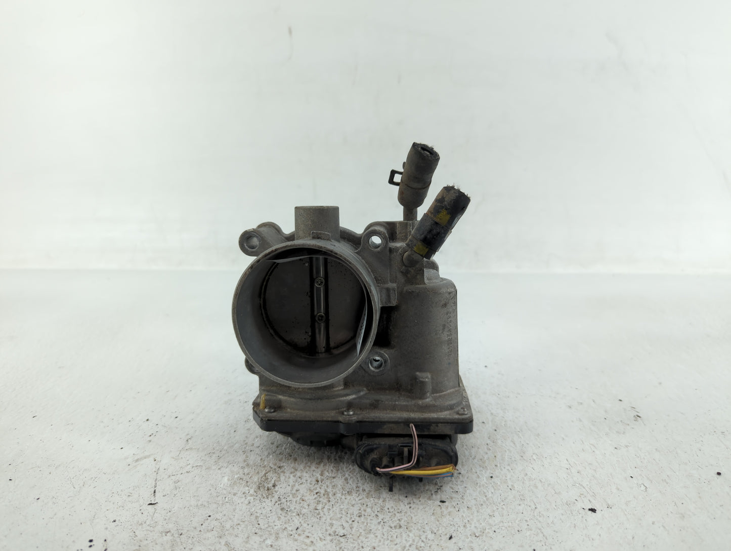 2013 Hyundai Elantra Coupe Throttle Body P/N:35100-2E000 35100-2E710 Fits Fits 2011 2012 2014 2015 2016 2017 2018 2019 2020 