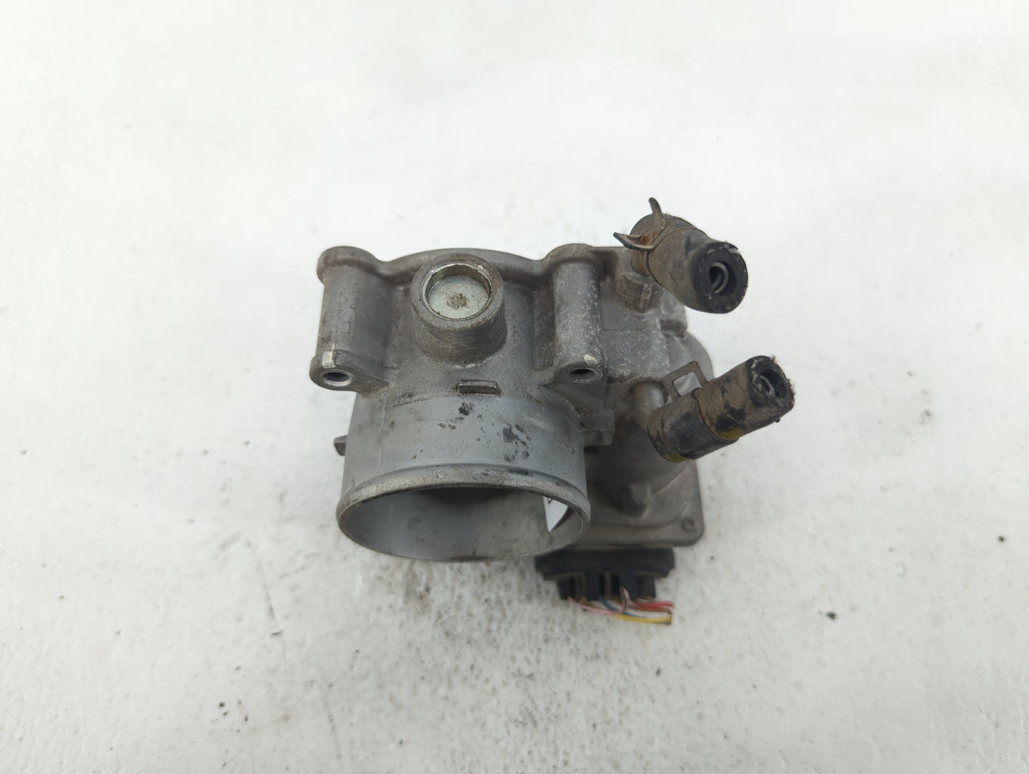 2013 Hyundai Elantra Coupe Throttle Body P/N:35100-2E000 35100-2E710 Fits Fits 2011 2012 2014 2015 2016 2017 2018 2019 2020 