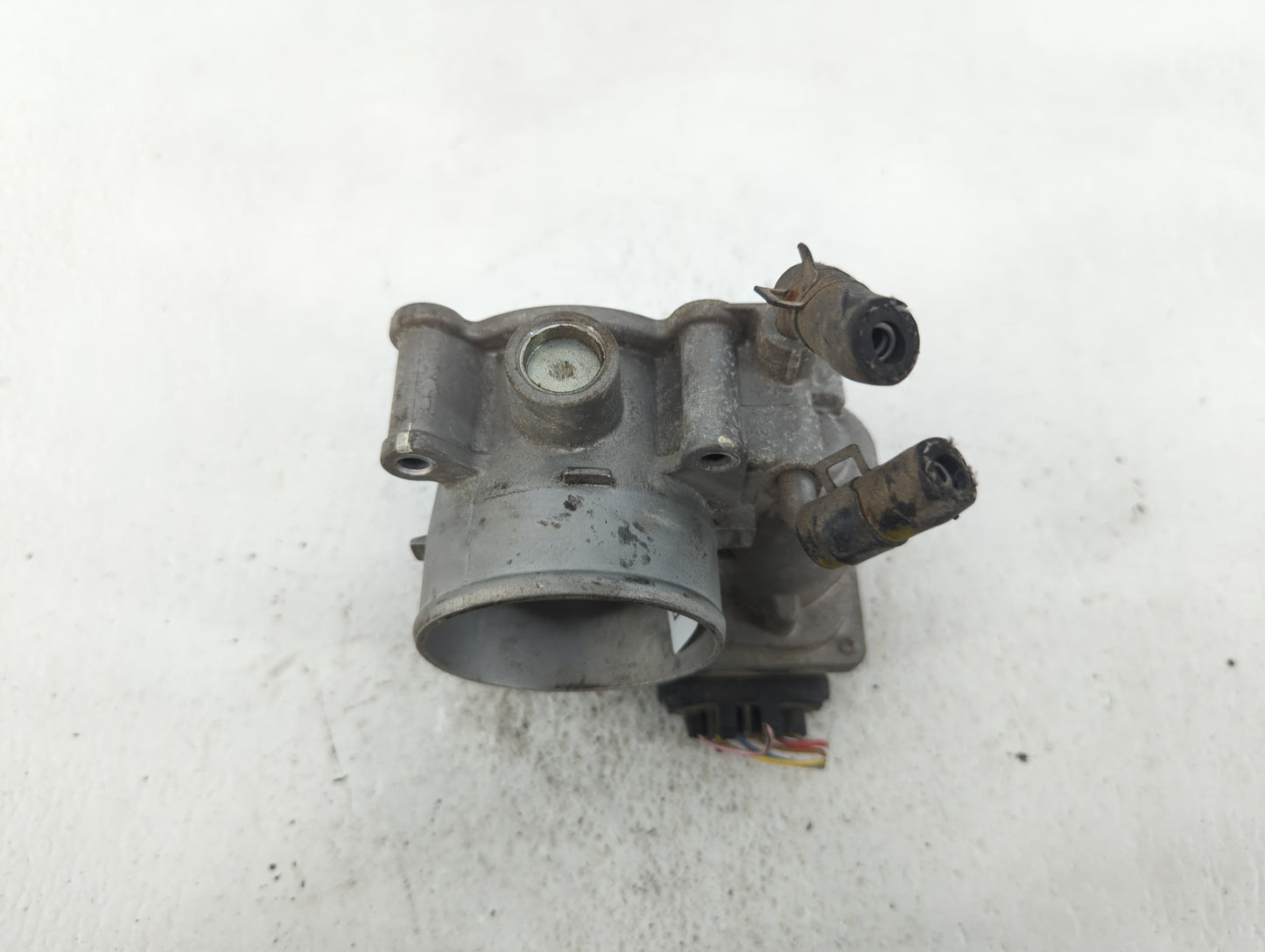 2013 Hyundai Elantra Coupe Throttle Body P/N:35100-2E000 35100-2E710 Fits Fits 2011 2012 2014 2015 2016 2017 2018 2019 2020 