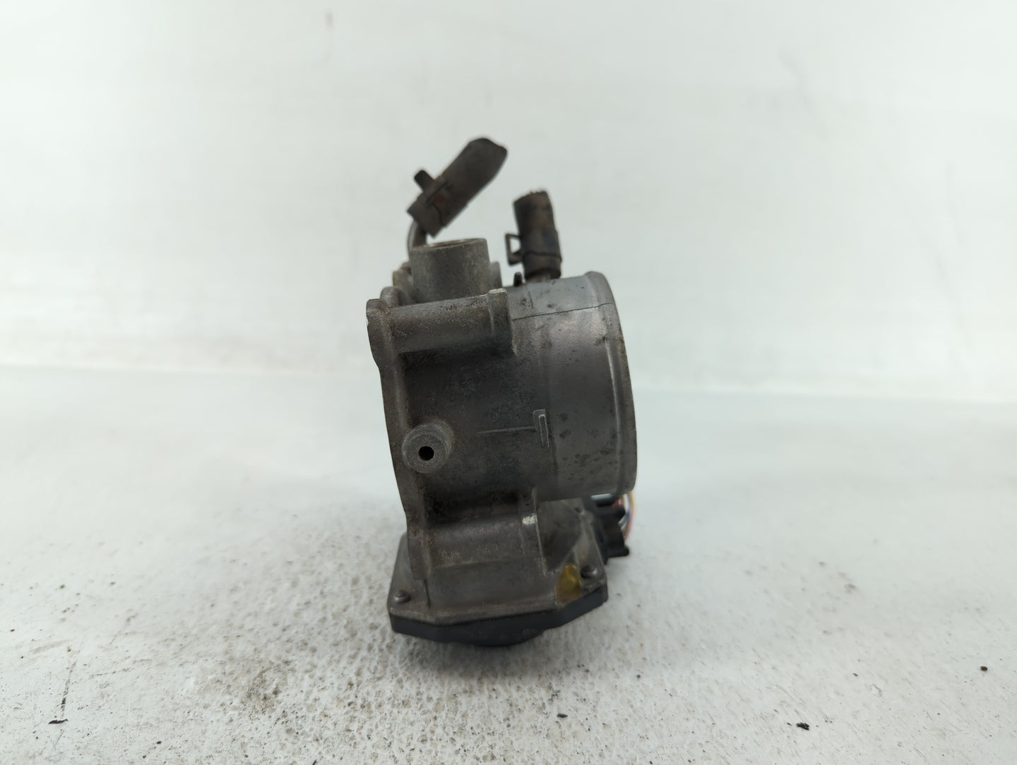 2013 Hyundai Elantra Coupe Throttle Body P/N:35100-2E000 35100-2E710 Fits Fits 2011 2012 2014 2015 2016 2017 2018 2019 2020 