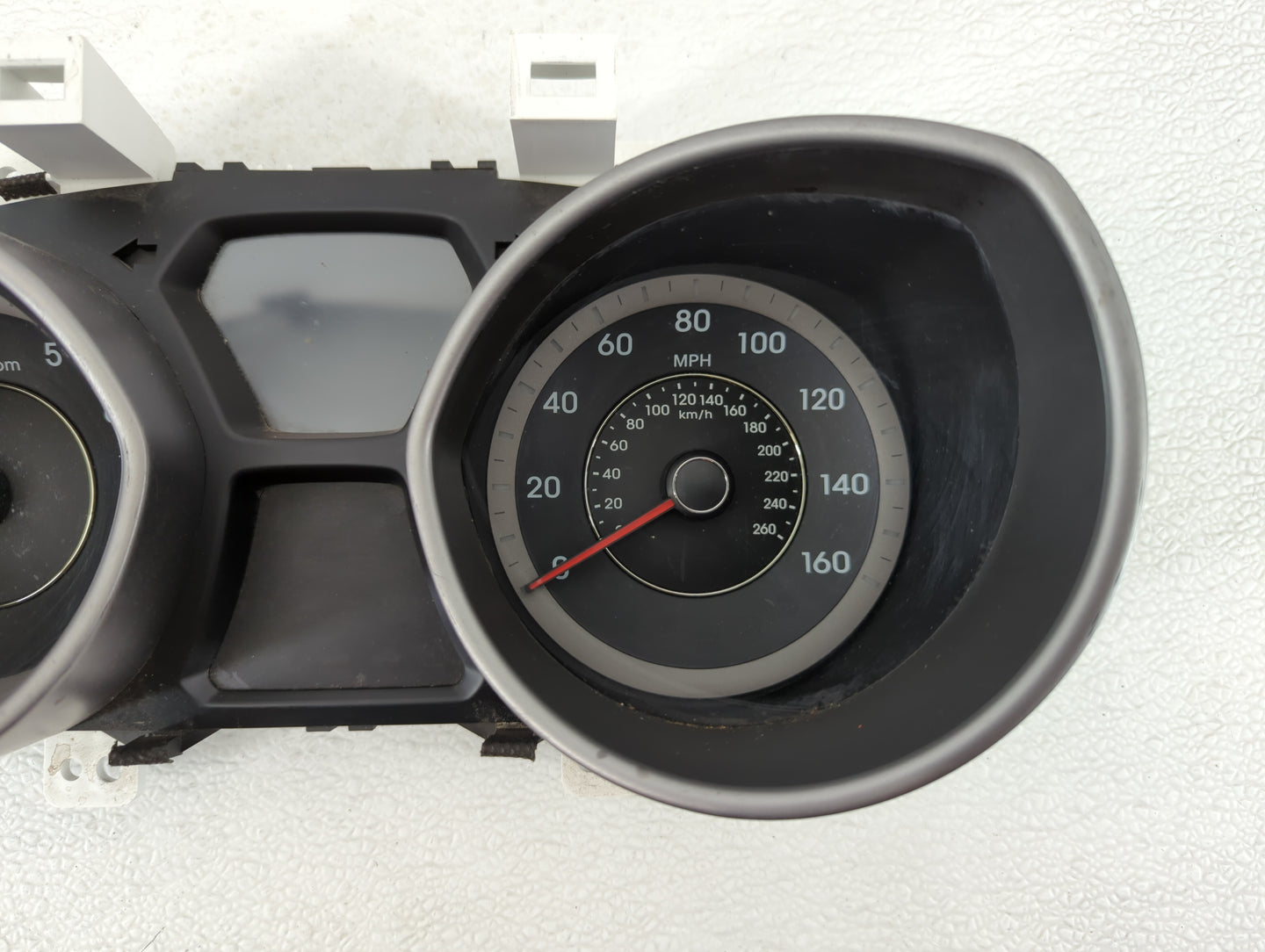 2013 Hyundai Elantra Coupe Instrument Cluster Speedometer Gauges P/N:94001-3X610 Miles: Fits OEM Used Auto Parts - Oemusedau