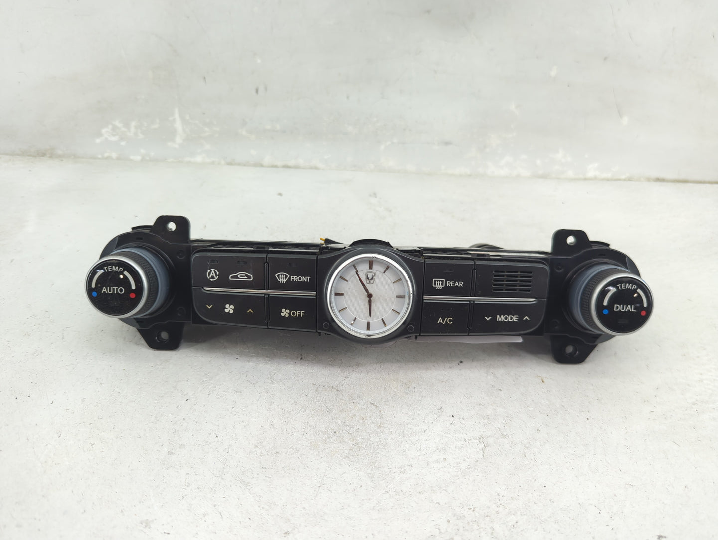 2011-2013 Hyundai Equus Climate Control Module Temperature AC/Heater Replacement P/N:97250-3N300 Fits Fits 2011 2012 2013 OE