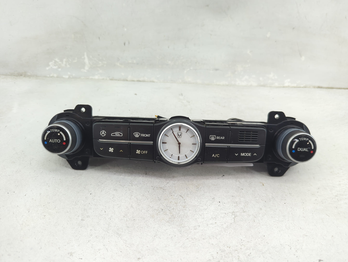 2011-2013 Hyundai Equus Climate Control Module Temperature AC/Heater Replacement P/N:97250-3N300 Fits Fits 2011 2012 2013 OE